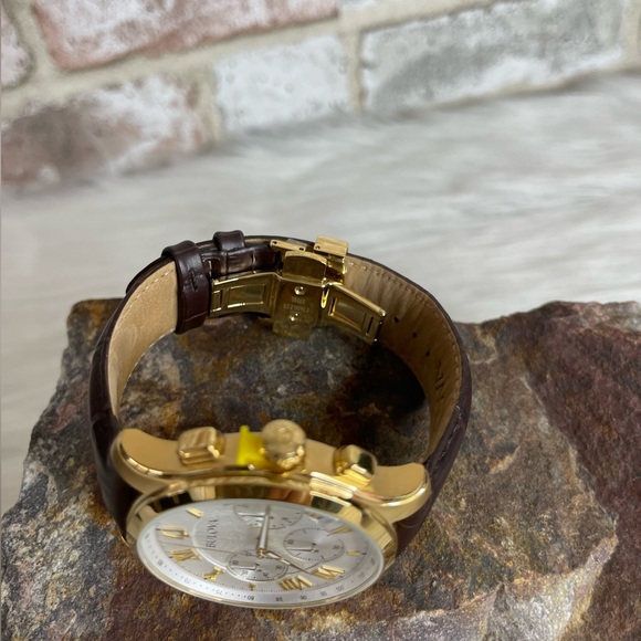 Men's Chronograph Wilton Brown
Leather Strap Watch 46.5mm NWT - Picture 10 of 12